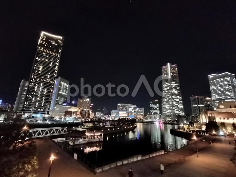 横浜みなとみらいの夜景 横浜みなとみらい,夜景,横浜の写真素材