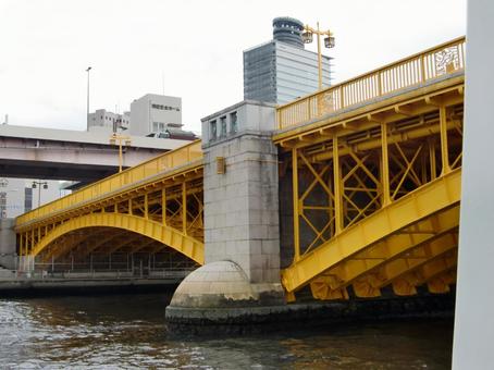 隅田川　蔵前橋の下の写真
