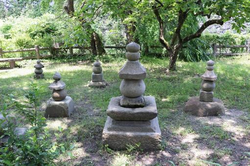 郡山城跡公園 石塔 郡山城跡公園 石塔の写真