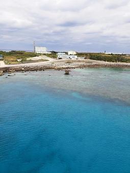 与論島の海 与論島,ヨロン島,ブルーの写真素材