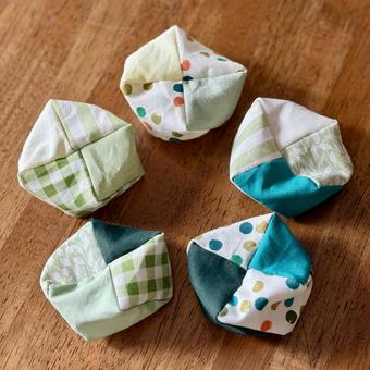 緑系お手玉5個 手作り,かわいい,ハンドメイドの写真素材