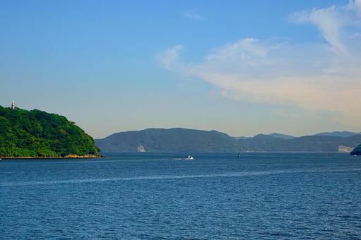 向後崎灯台のある風景 向後崎灯台のある風景 向後崎,佐世保港,航路の写真素材