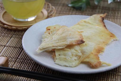 えいひれ 珍味の写真