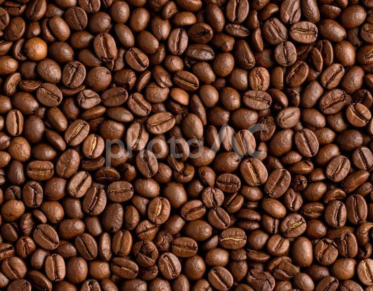 深煎りコーヒー豆背景 コーヒー豆,焙煎,茶色の写真素材