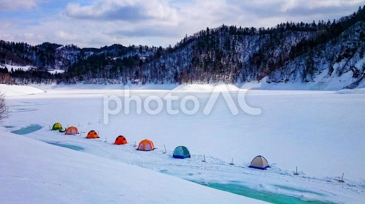桂沢湖管理釣り場２ 北海道,桂沢湖,釣りの写真素材