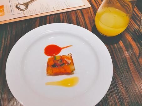 色鮮やかな前菜 色鮮やかな前菜 前菜,オードブル,料理の写真素材