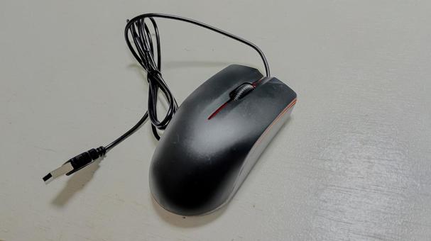 有線タイプの光学式マウス マウス,光学式マウス,有線の写真素材