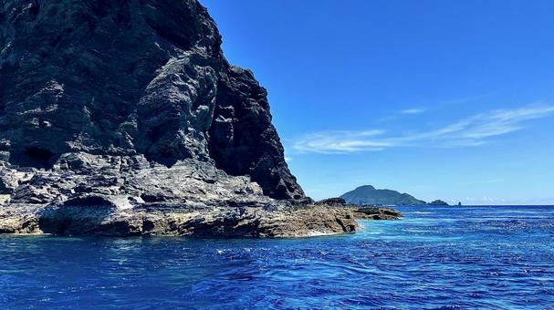 沖縄県阿嘉島からみた慶良間諸島と海の風景 阿嘉島,海,島の写真素材