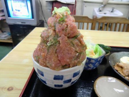 ネギトロ丼 ネギトロ丼の写真