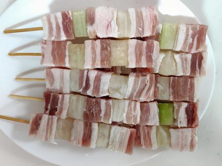 豚バラ肉ネギマ串 豚バラ肉ネギマ串の写真