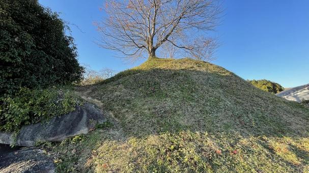 明日香村の岩屋山大奮 明日香村の岩屋山大奮の写真