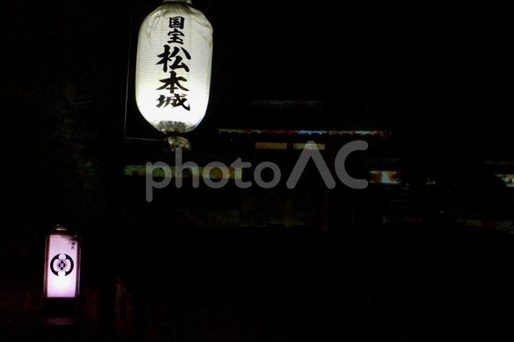 松本城の提灯 松本城,提灯,ライトアップの写真素材