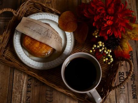 秋のコーヒータイム.5 秋のコーヒータイム.5 珈琲,ブレイクタイム,ホットコーヒーの写真素材