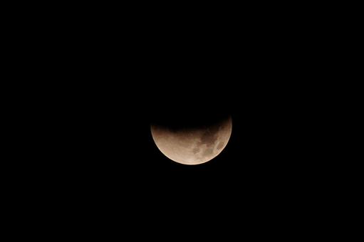 月 月食 天体現象 月 月食 天体現象 月,月食,夜の写真素材