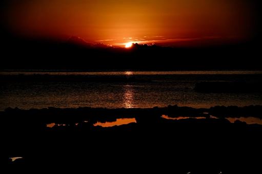 <Goto scenery> A summer morning sun rising from the sea, JPG <Goto scenery> A summer morning sun rising from the sea, JPG