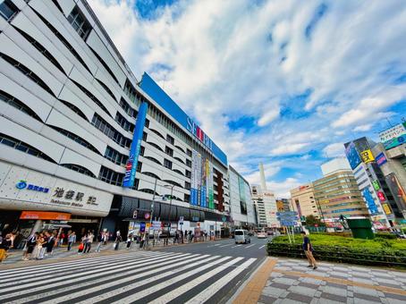 池袋駅前A 池袋駅前A 日本,東京,道路の写真素材