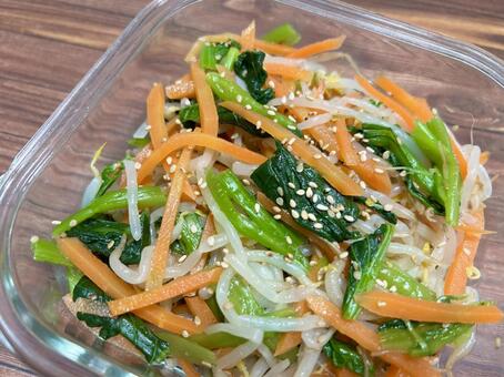 野菜たっぷり3色ナムル 料理,ナムル,小松菜の写真素材