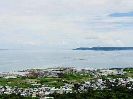 中城城跡から望む中城湾2 中城城跡から望む中城湾2の写真