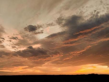 ゆうぐれ ゆうぐれ 夕焼け空,夕焼け,さわやかな空の写真素材