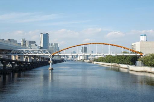 大井北埠頭橋からの風景 大井北埠頭橋からの風景 大井水管橋,京浜運河,品川ふ頭橋の写真素材