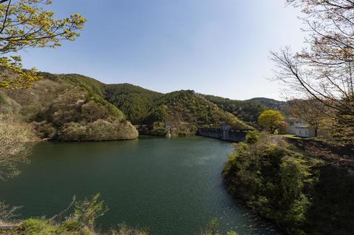 春の長野県上伊那郡箕輪町にあるもみじ湖 春の長野県上伊那郡箕輪町にあるもみじ湖 もみじ湖,長野,箕輪町の写真素材