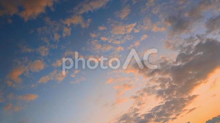夕暮れの空色グラデーション-01 夕日,夕焼け,背景素材の写真素材
