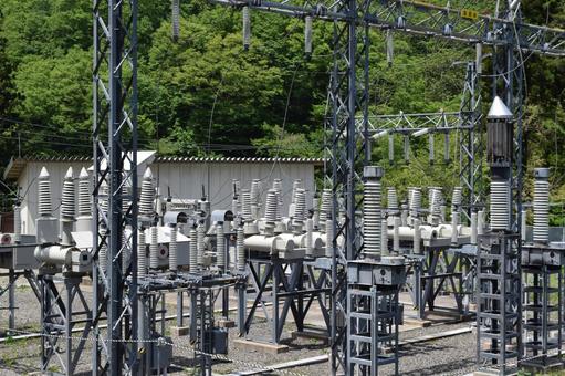 山間部の屋外変電設備 屋外変電設備,屋外変電所,変電設備の写真素材