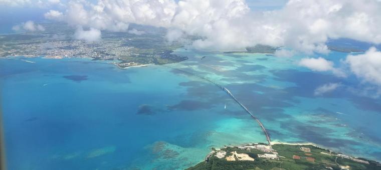 伊良部大橋 伊良部大橋 空から,海,サンゴ礁の写真素材