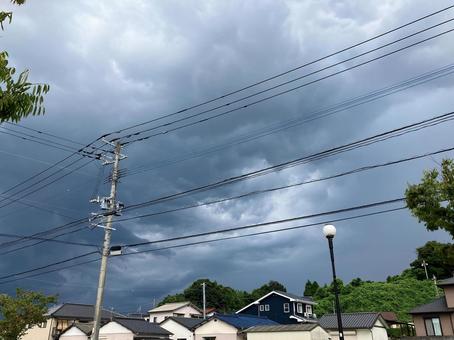 夏の嵐の前の空模様 空,自然,きれいの写真素材