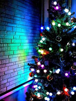 クリスマスツリー　電飾の写真