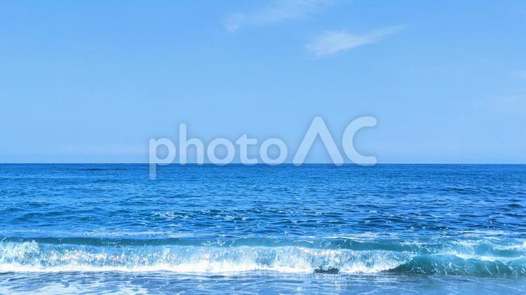 夏の空と海 水域,海,大洋の写真素材