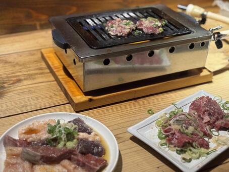 カウンター焼肉 焼肉,炭火,網の写真素材