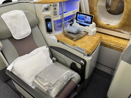 飛行機機内 ビジネスクラスシート 飛行機機内 ビジネスクラスシート 飛行機,ビジネスクラス,リラックスの写真素材