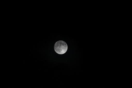 月 十五夜,月,お月様の写真素材