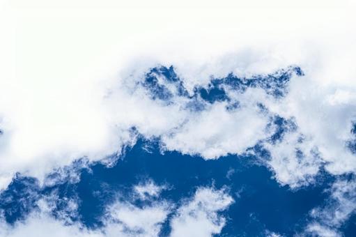 真っ白な雲と青空 真っ白な雲と青空の写真