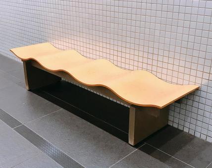 長椅子 長椅子,ベンチ,椅子の写真素材