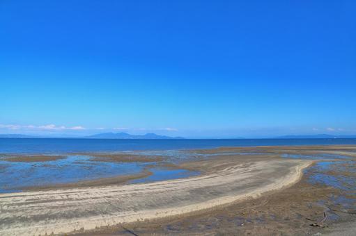 大三東駅からの眺め　海辺　海　青空　山地　 海,空,青空の写真素材
