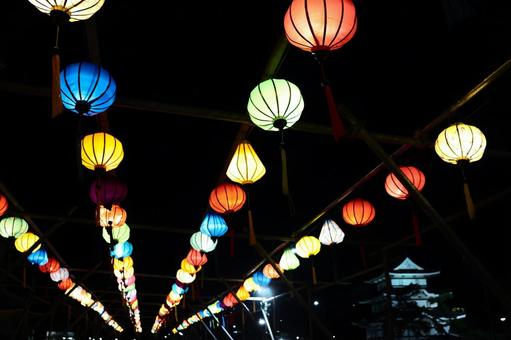 8月上旬のベトナムマルシェの夜のランタン 8月上旬のベトナムマルシェの夜のランタンの写真