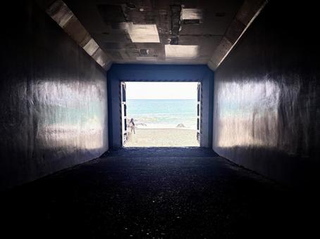 海へと続く道 海へと続く道 海,小田原,御幸の浜の写真素材