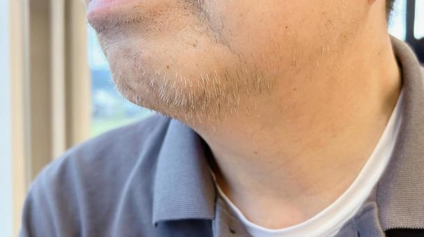 無精髭の人 無精髭の人の写真