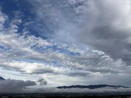 雨上がり 雨上がり 空,台風,天気の写真素材