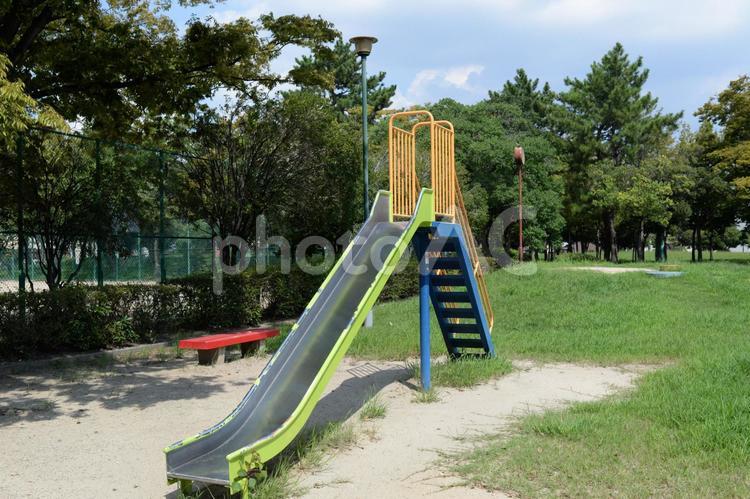 公園のすべり台 滑り台,すべり台,遊具の写真素材