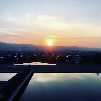 夕焼けの盆地風景 夕日,夕焼け,サンセットの写真素材