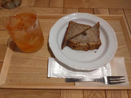 バナナケーキ バナナケーキ おいしい,バナナケーキ,ケーキの写真素材