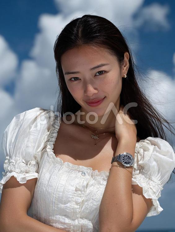 優しい笑顔の美しい日本人女性 女性,笑顔,日本人の写真素材