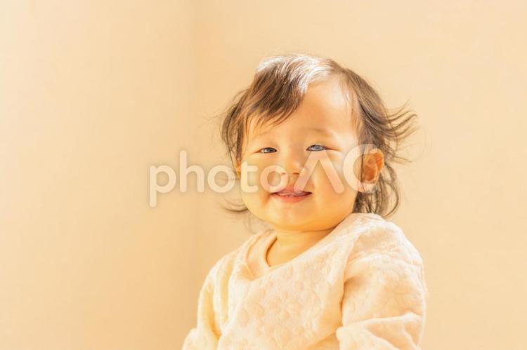 笑顔の赤ちゃん 赤ちゃん,笑顔,笑うの写真素材