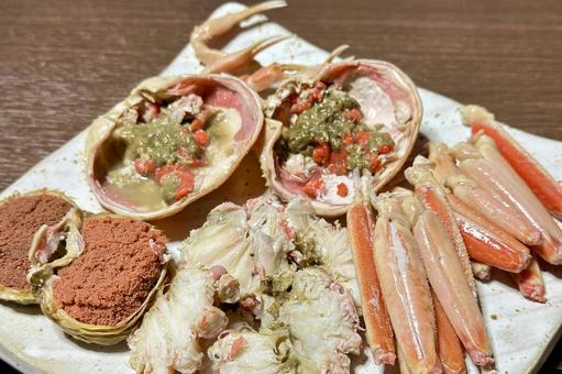 食べ物シリーズ:雌の香箱蟹 食べ物シリーズ:雌の香箱蟹の写真
