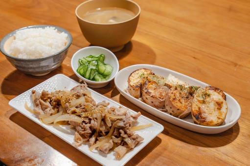 焼き長芋と豚肉の夕食 焼き長芋と豚肉の夕食 和食,夕食,定食の写真素材