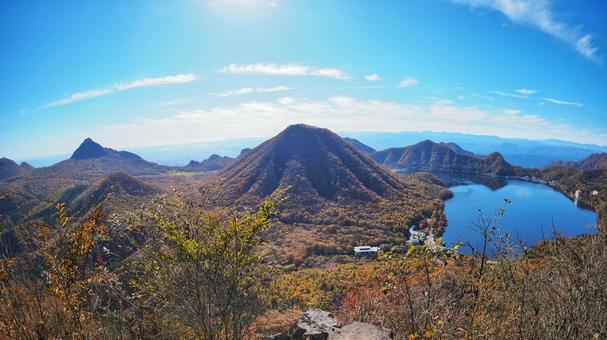 榛名富士と榛名湖 紅葉,アウトドア,登山の写真素材