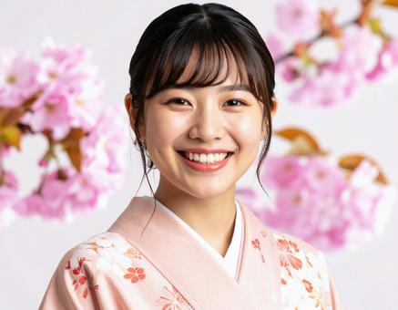 和服姿の笑顔の女性 和服姿の笑顔の女性の写真